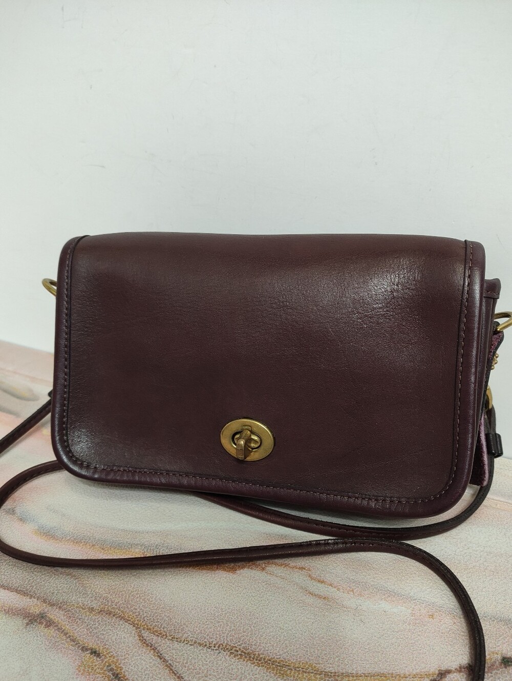 RARE Vintage Coach 9385 Shoulder Purse Kisslock Burgundy - Picture 4 of 14